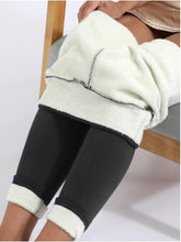 Lade das Bild in den Galerie-Viewer, Winter Fleece Leggings für Frauen
